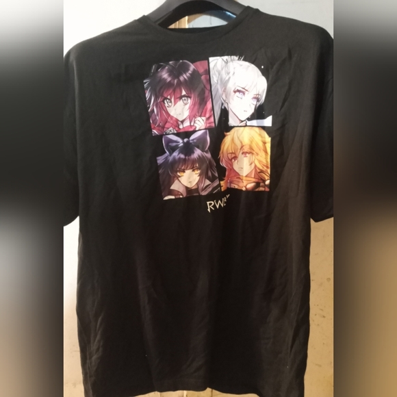 A Nice New (NWOT) Size XXL Colored Black Anime: RWBY Graphic Tee Graphic T-Shirt - Picture 1 of 2